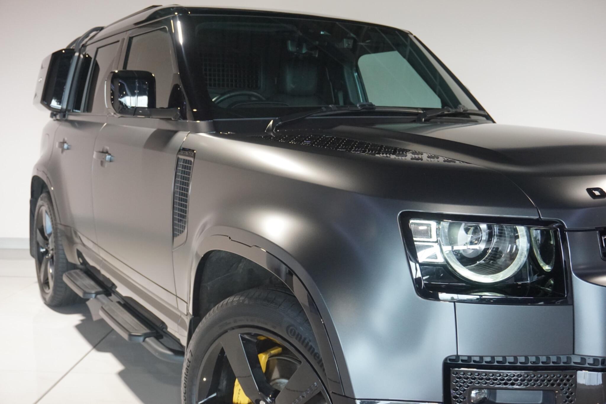 Land Rover Defender 110 3.0 D350 MHEV X-Dynamic HSE Hard Top SUV 5dr Diesel Auto 4WD MWB Euro 6 (s/s) (350 ps)
